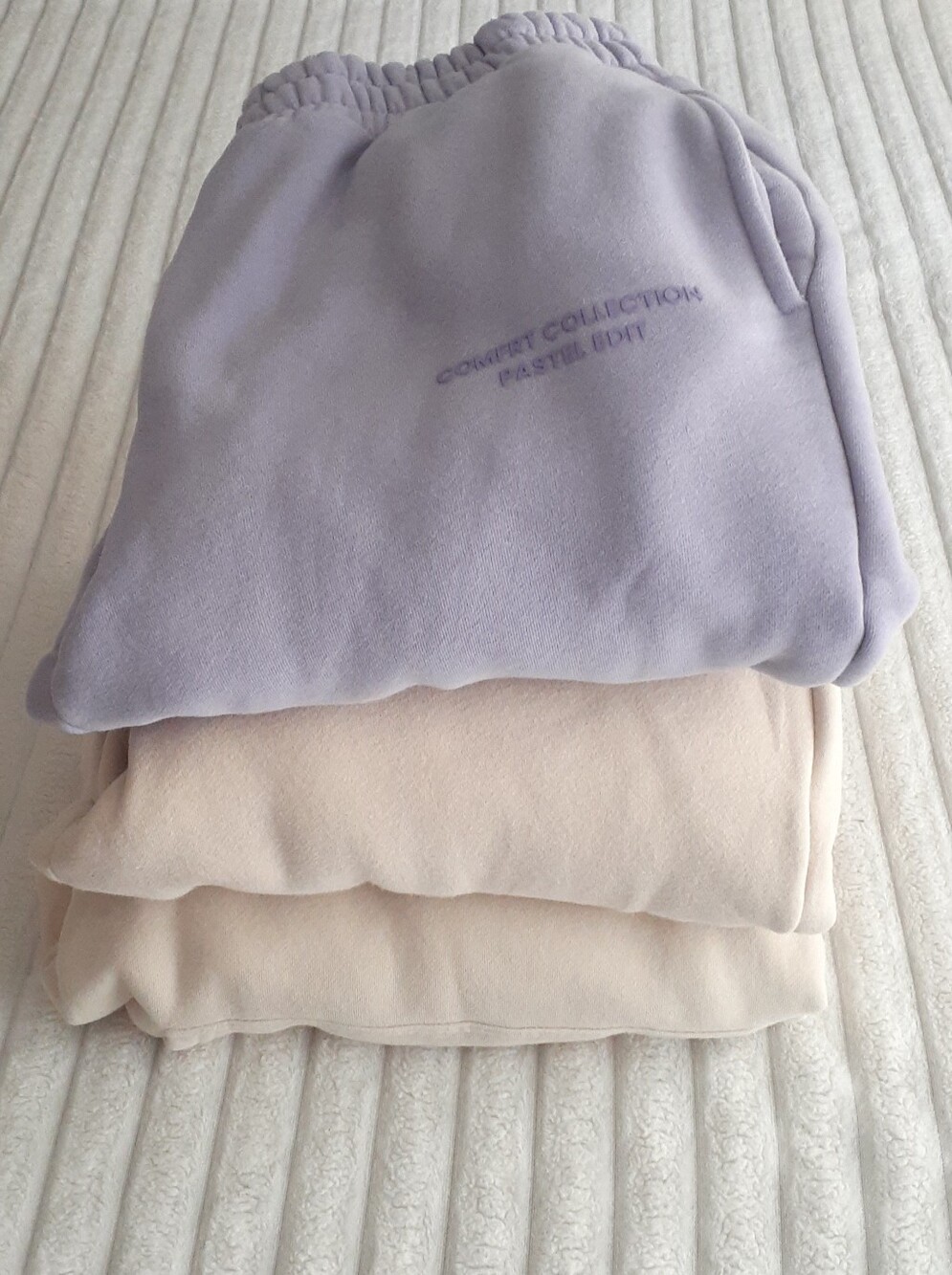 Comfrt Bundle - Picture 2 of 13
